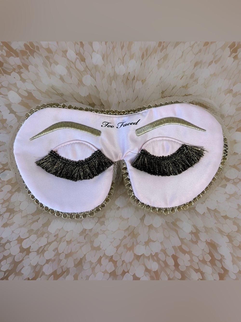 Too Faced Limited Edition Pink Satin Sleeping Eye Mask 3D Lash Design NEW